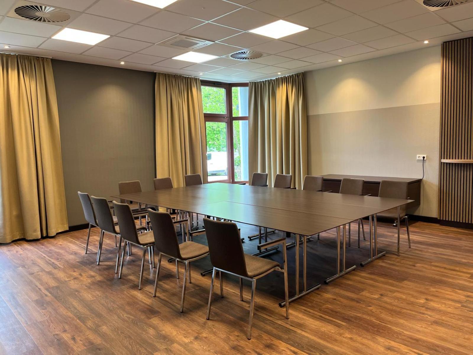 Flair Park Hotel Ilshofen Buitenkant foto